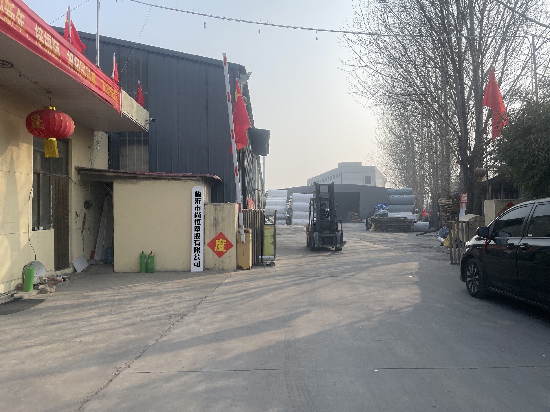 篷布專家——臨沂市尚恒塑膠有限公司，為您提供高品質(zhì)篷布解決方案